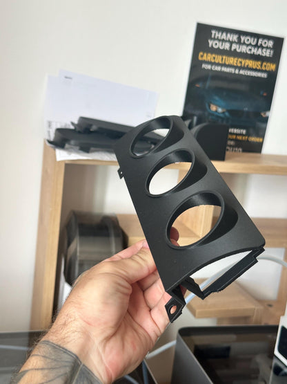 BMW E46 Triple Gauge Pod 52mm – Center Vent Mount, 1997–2006, Black