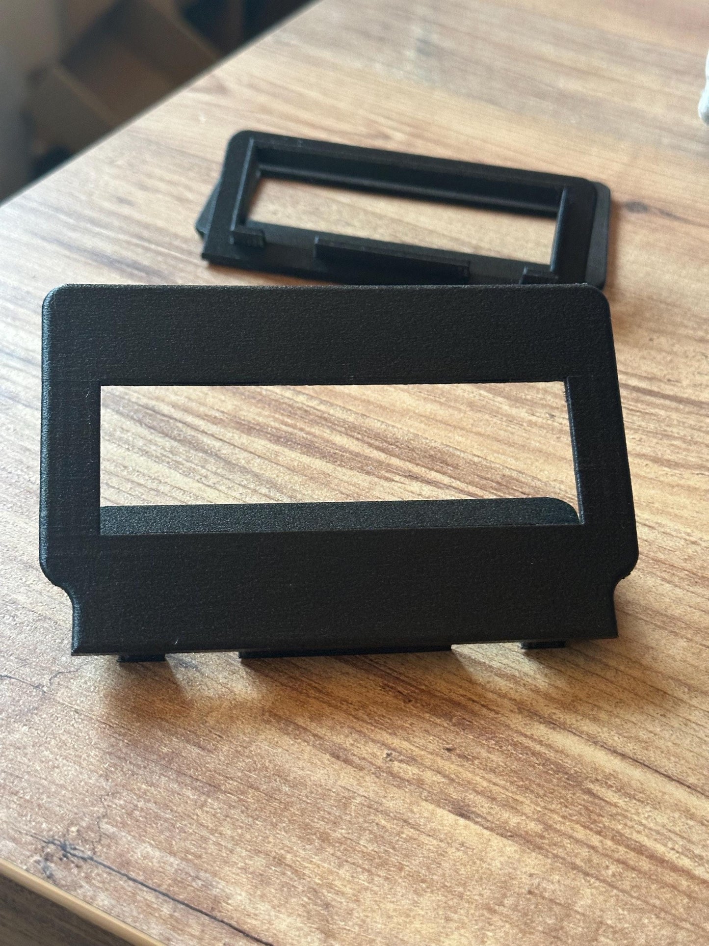 BMW E30 Dome Light Mounting Bracket – Interior Light Support Clip Replacement