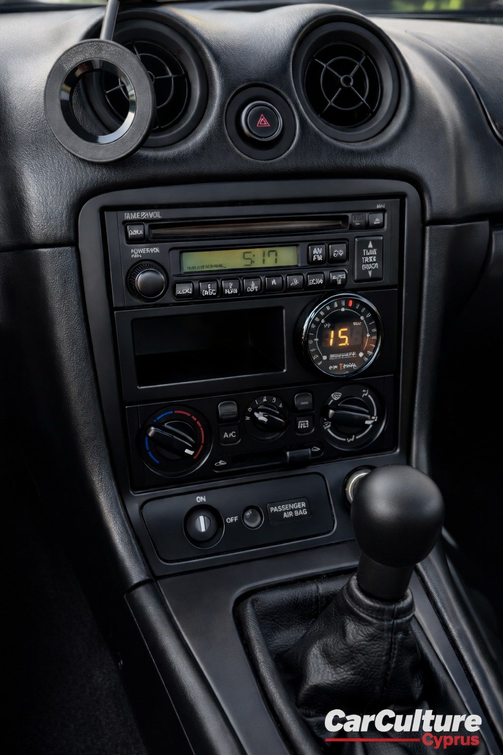 Mazda MX-5 Miata NB Single DIN Dash Cubby with 52mm Gauge Pod