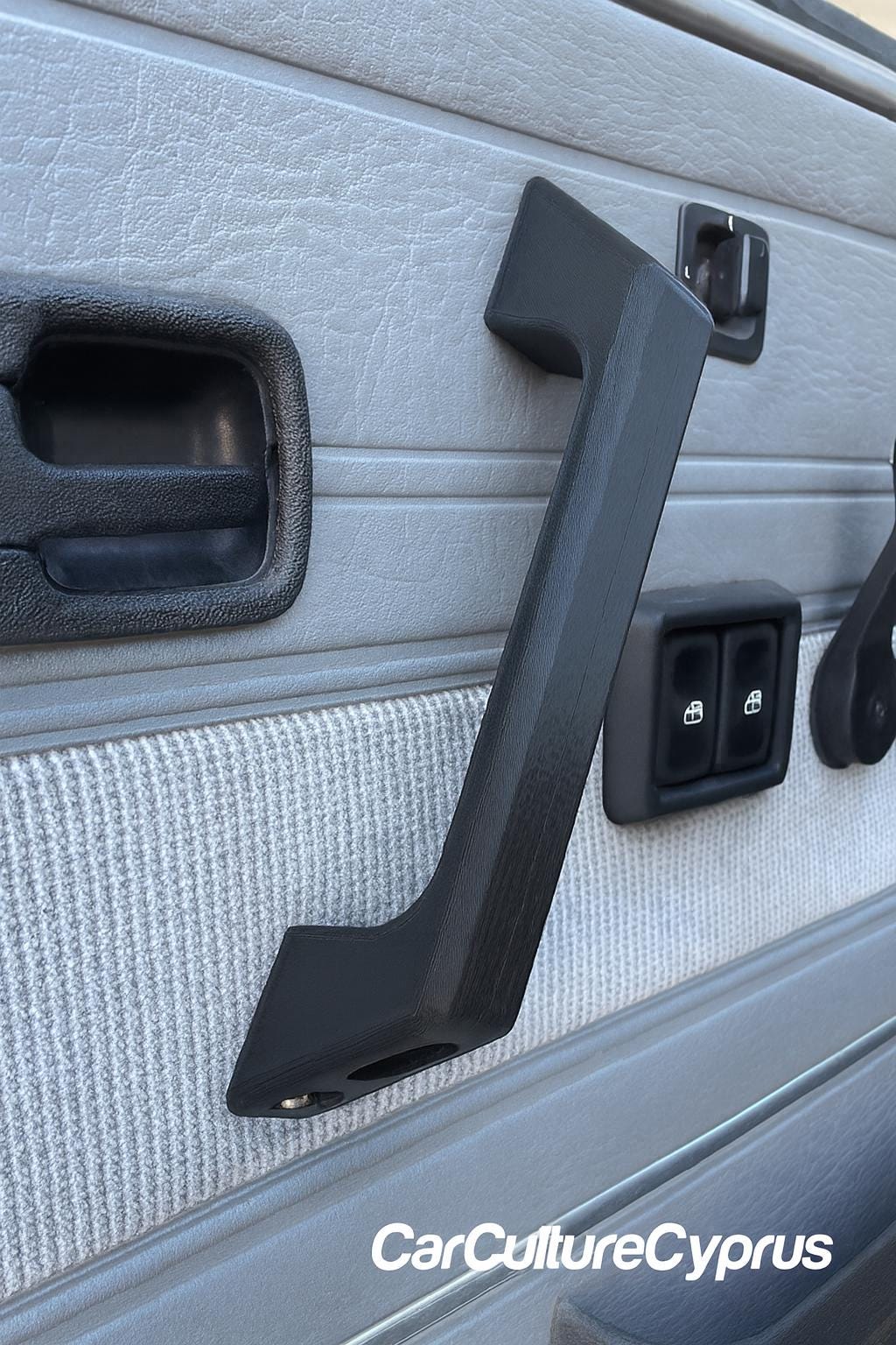 VW Vanagon T3 Front Door Grab Handle: Stock Replacement Part black