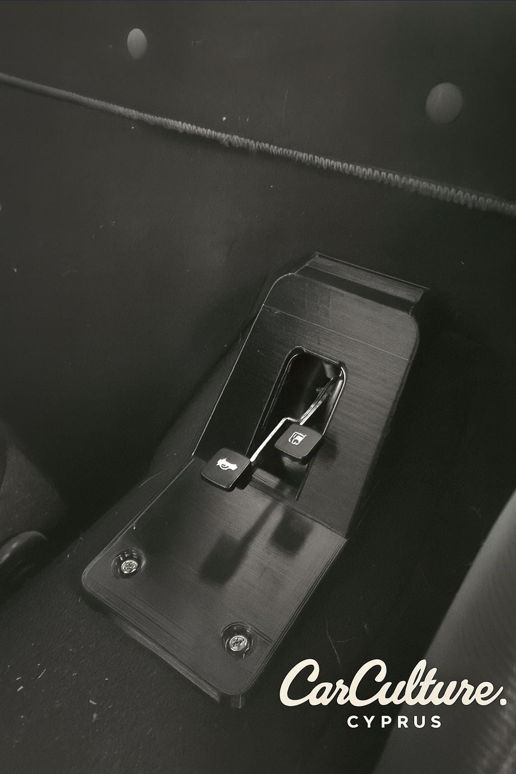 Mazda Miata MX-5 NB Trunk & Fuel Lid Lever Cover – Trim Panel Replacement black