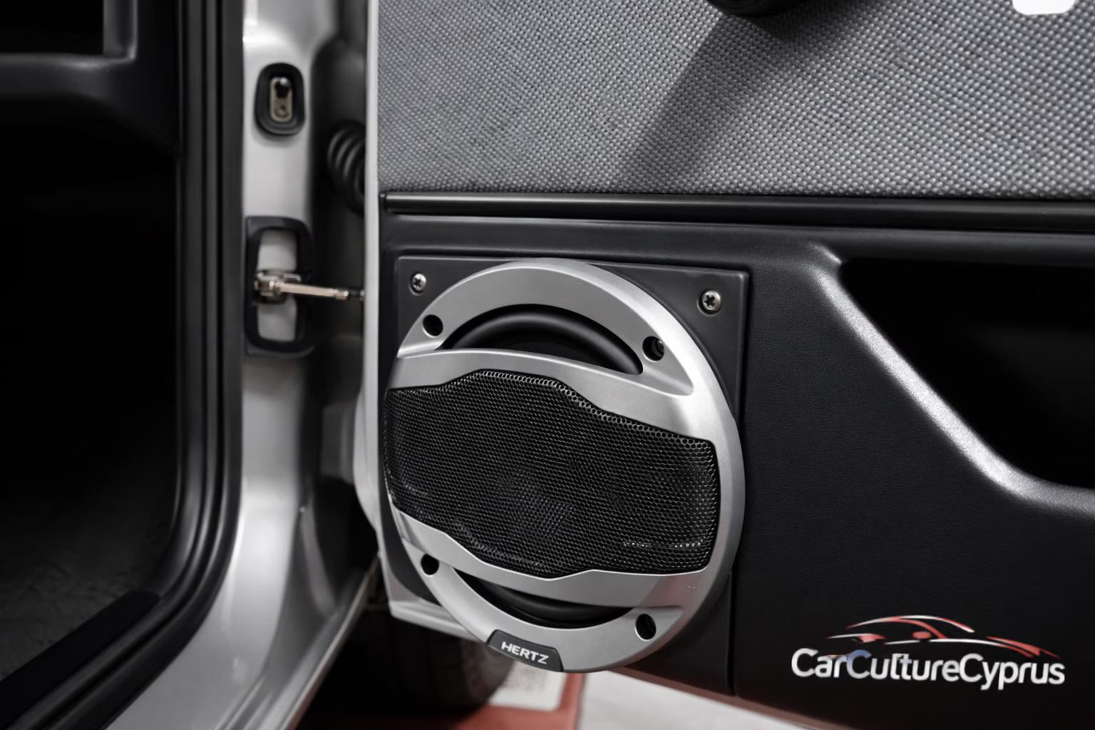 VW Golf MK2 Speaker Adapter Door  Pair – 5.25" (130mm) Upgrade Mounts black.