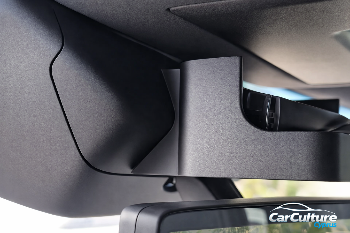 Toyota Land Cruiser 250 Sunglasses Holder – Overhead Storage (2025)