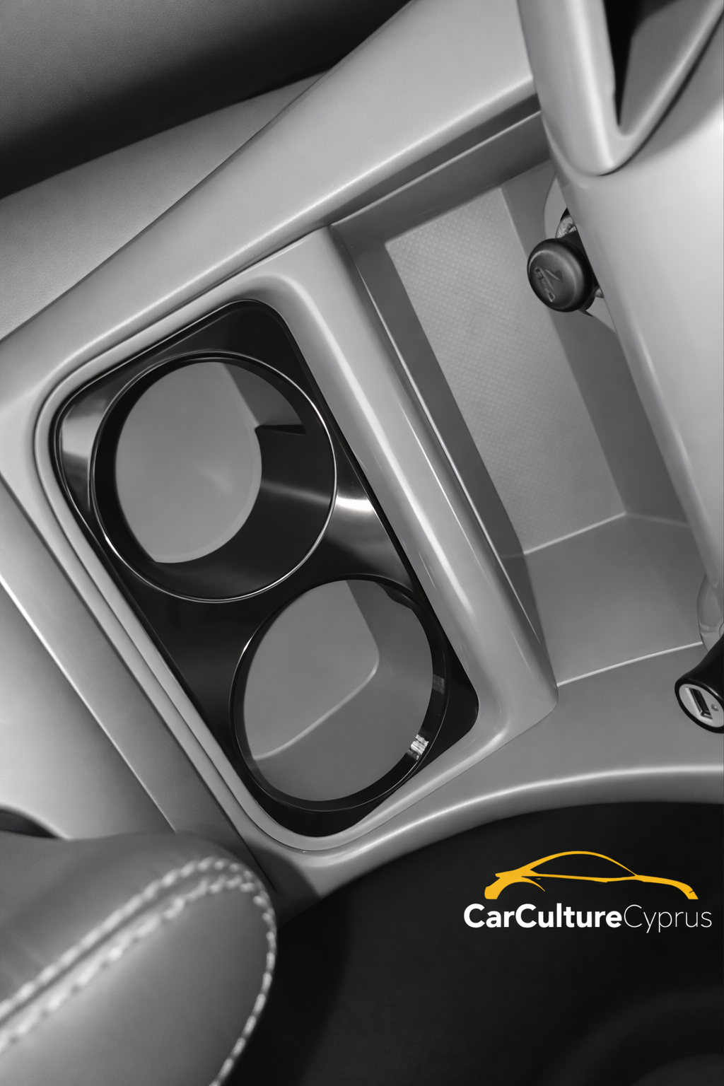 Toyota Tacoma 2nd Gen Cup Holder Insert – Yeti / Hydro Flask Bottle Adapter